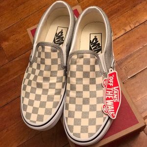 Woman’s Vans Asher Slip-On Size 7